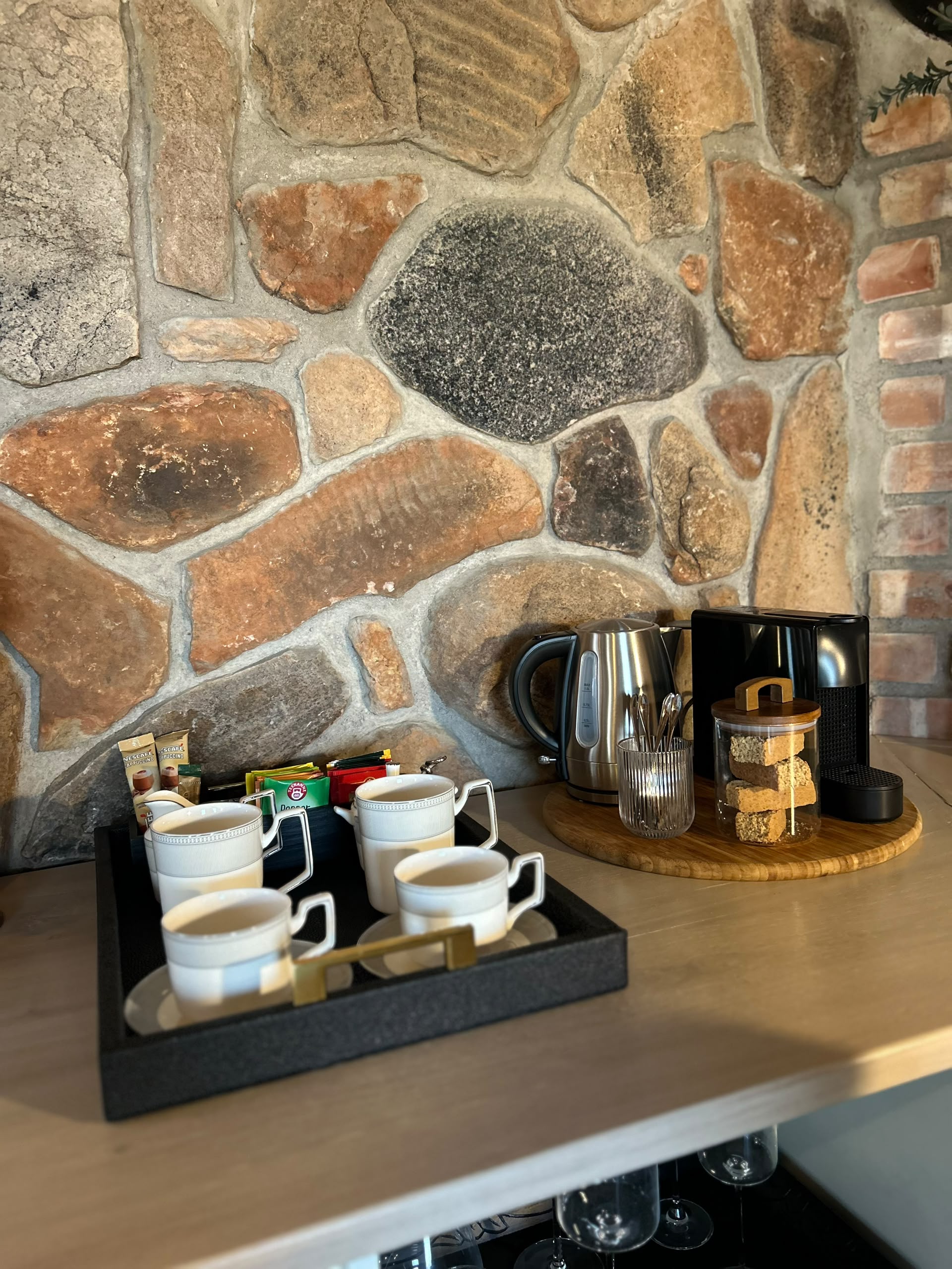 Arnhem Caves Lodge