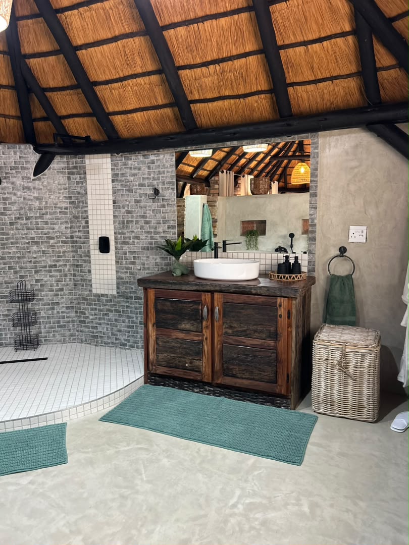 Lodges & Accommodation